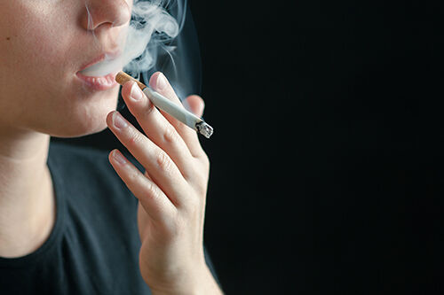 Blog perusahaan terbaru tentang Smoking's Hidden Threat to the Heart and Brain